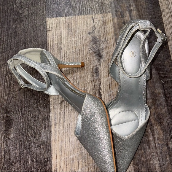 Elegant Silver Glitter Women's Heels Preowned size 6 - Picture 4 of 6